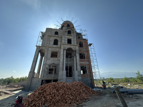 THI CÔNG NHÀ THIẾT KẾ CHÂU ÂU TẠI KRONG BÔNG